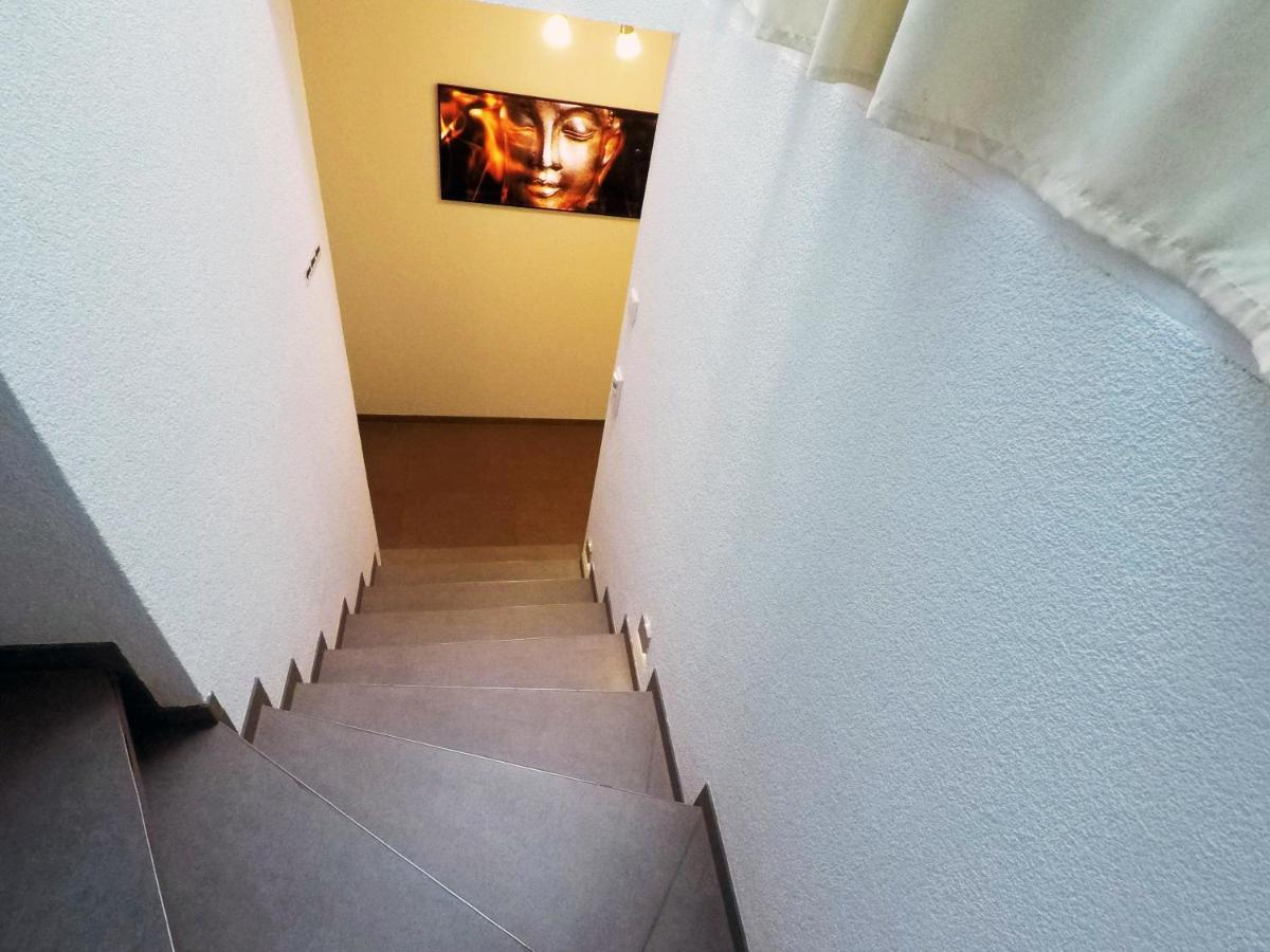 -Neubau- 30Qm Dach-Apartment Fulda Dış mekan fotoğraf